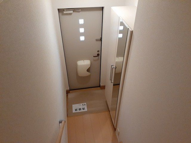 タートルクレインの玄関
