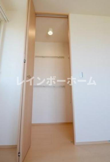 ラ　フロールの収納|同物件別号室参考写真です。