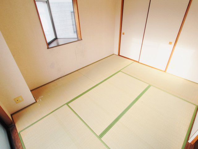 メゾン正木の和室