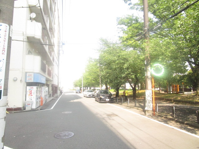横浜市神奈川区反町２丁目の倉庫