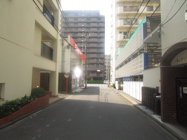 横浜市神奈川区反町２丁目の倉庫