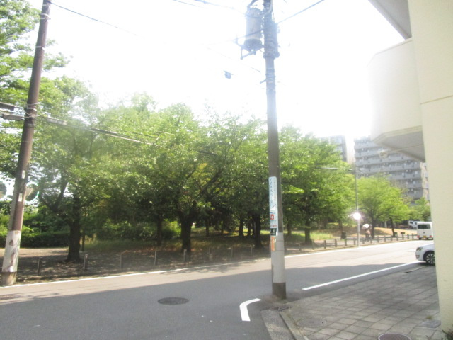 横浜市神奈川区反町２丁目の倉庫