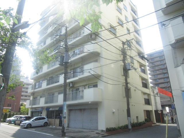 横浜市神奈川区反町２丁目の倉庫
