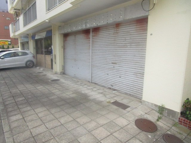 横浜市神奈川区反町２丁目の倉庫
