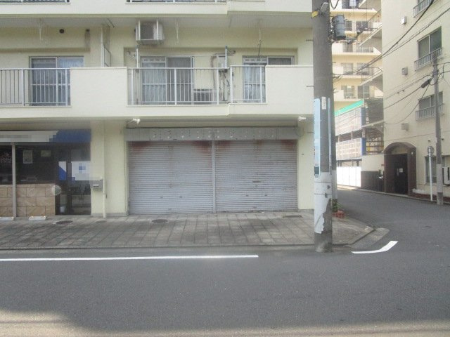 横浜市神奈川区反町２丁目の倉庫