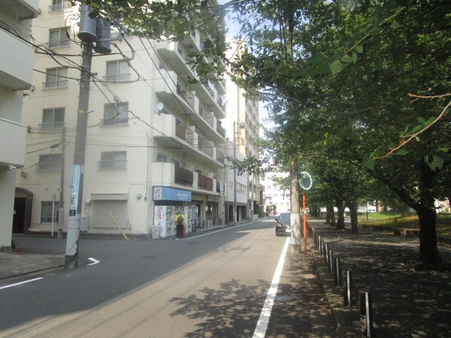横浜市神奈川区反町２丁目の倉庫