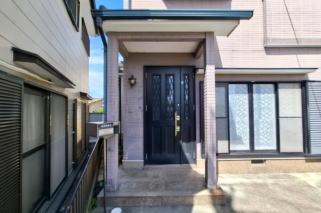 岸和田市極楽寺町1丁目の玄関|玄関ポーチ