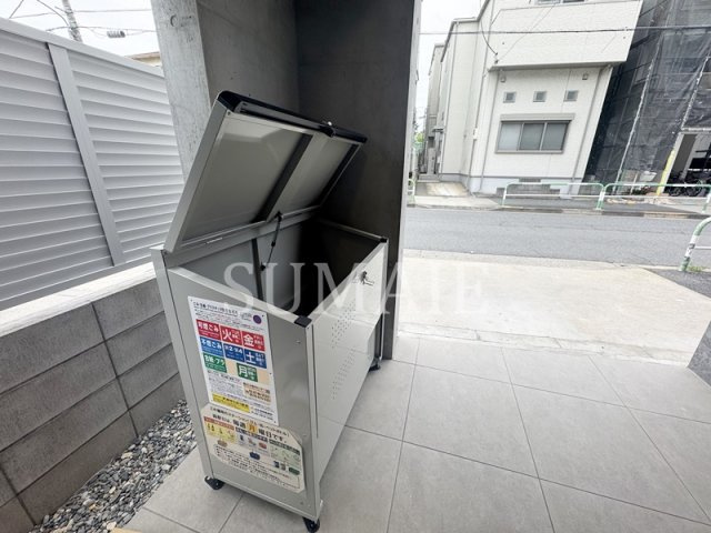 フラシア北赤羽のその他共用部分|敷地内ゴミ置き場です！