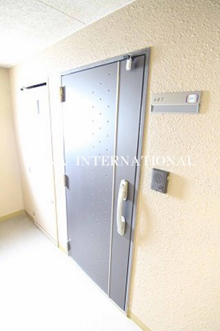 妙典ウッドベル壱番館の玄関