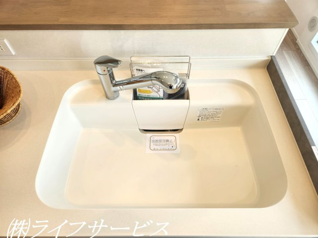 【キッチン】 | コスモハイツ新大阪２番館 | キッチンシンク／浄水器付水栓搭載！