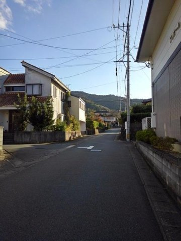 プリオール実丸Ａの周辺