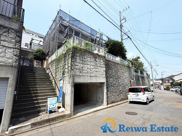 中古戸建　藤沢市本藤沢の外観