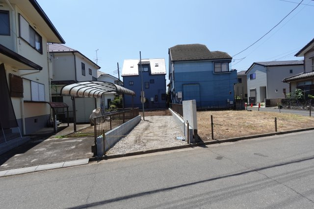 川越市的場１丁目　3LDK新築戸建の前面道路含む現地写真