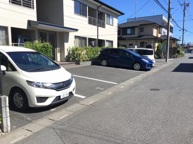 i・risの駐車場|駐車場です
