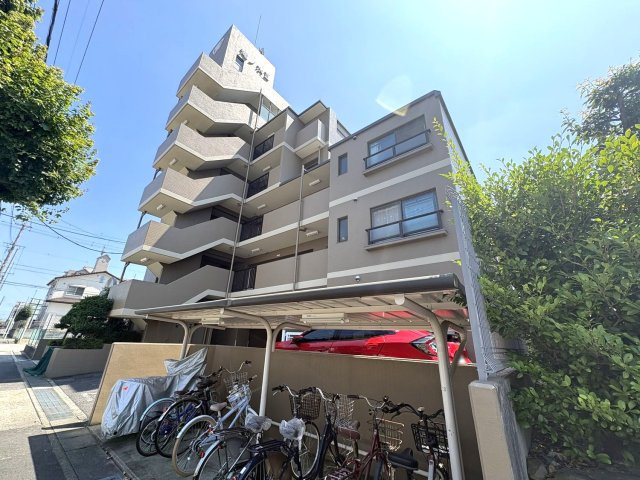宝マンション滝ノ水第三の外観