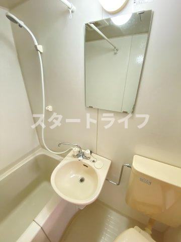 大阪市淀川区木川東３丁目の賃貸マンションの洗面所