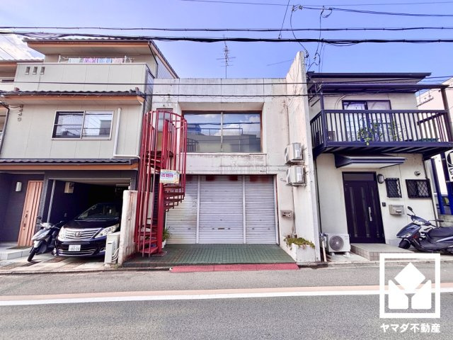 伏見区両替町１３丁目の外観