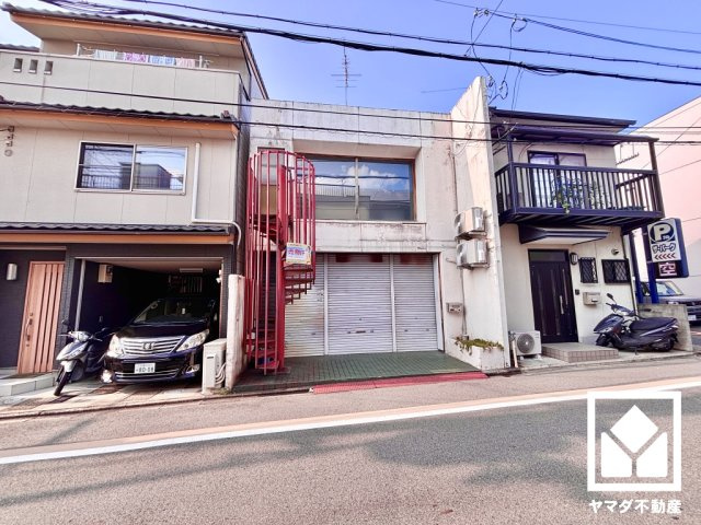 伏見区両替町１３丁目の外観