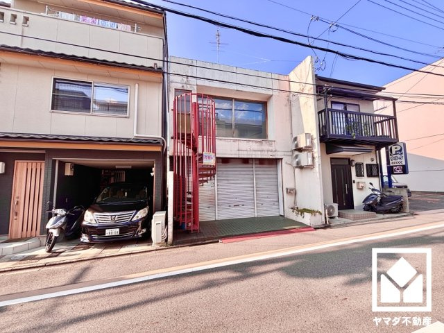 伏見区両替町１３丁目の外観
