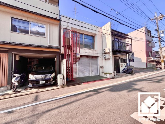 伏見区両替町１３丁目の外観