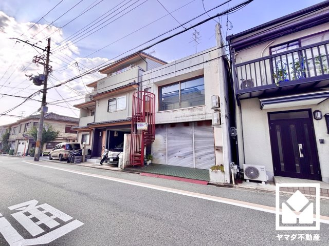 伏見区両替町１３丁目の外観