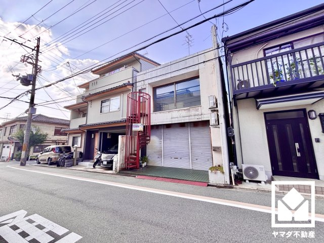 伏見区両替町１３丁目の外観