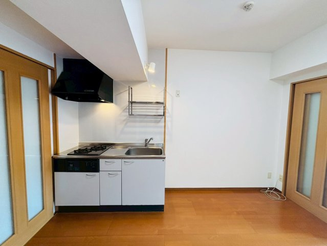サザンパレスⅡのキッチン|※同物件の反転間取りお部屋の画像です※現況を優先します