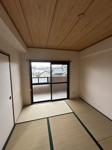 シャトー永明の和室