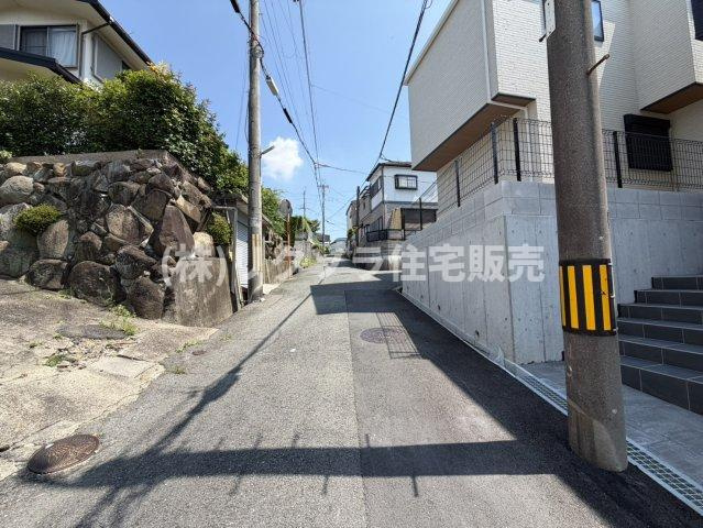 印田町　新築一戸建ての前面道路含む現地写真|前道　北東　幅員4.0ｍ
■物件内覧・資金計画相談・住宅ローン相談、リフォーム相談、お問合せ受付中■
※当日・翌日のご内覧、ご相談はお電話でのお問合せがスムーズです！
