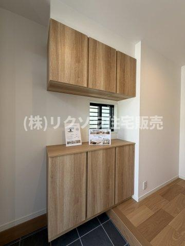 印田町　新築一戸建ての収納|玄関収納
■物件内覧・資金計画相談・住宅ローン相談、リフォーム相談、お問合せ受付中■
※当日・翌日のご内覧、ご相談はお電話でのお問合せがスムーズです！