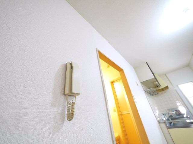 エメロードエムのセキュリティ|インターホンが付いてます
