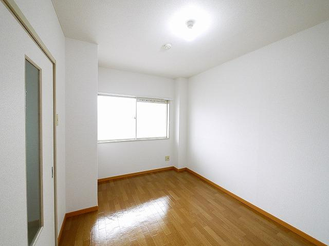エメロードエムの寝室|寝室にぴったりのお部屋です