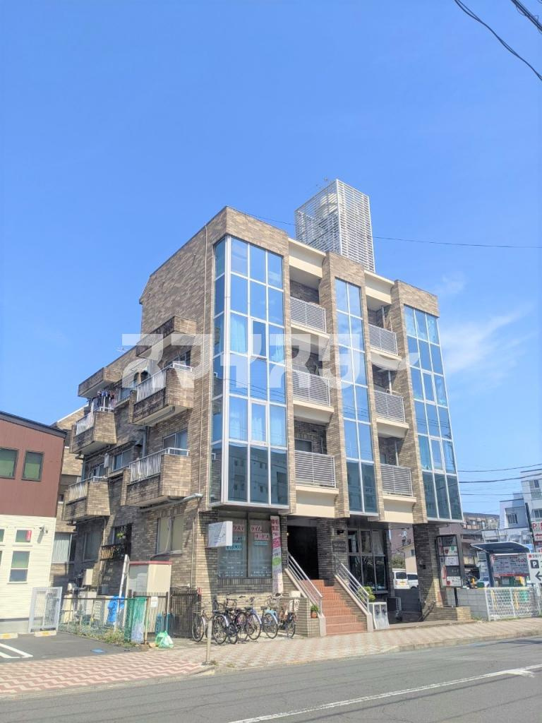 ベルハイム河辺の外観