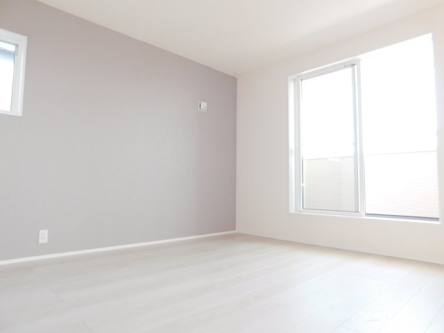 清須市阿原星の宮の新築一戸建の洋室|◇２階洋室◇　　南面で明るい洋室７．０帖　ウォークインクローゼット完備！　バルコニー付き♪