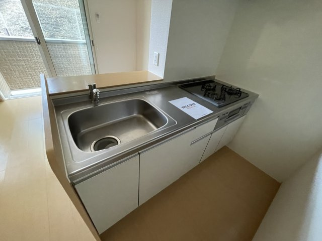 第3コスモスヴィラのキッチン|コンパクトなキッチンで掃除もラクラク