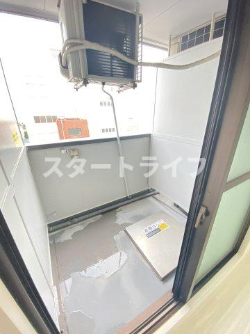 大阪市東淀川区東中島１丁目の賃貸マンションのバルコニー