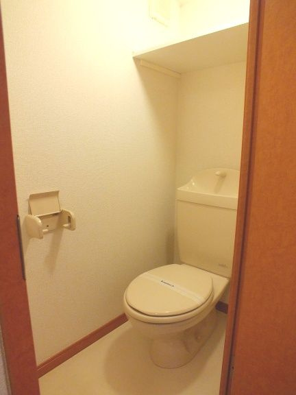 レオパレス亀井町のトイレ