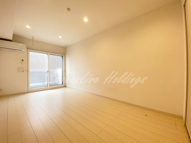 藤沢市下土棚のアパートの居間・リビング