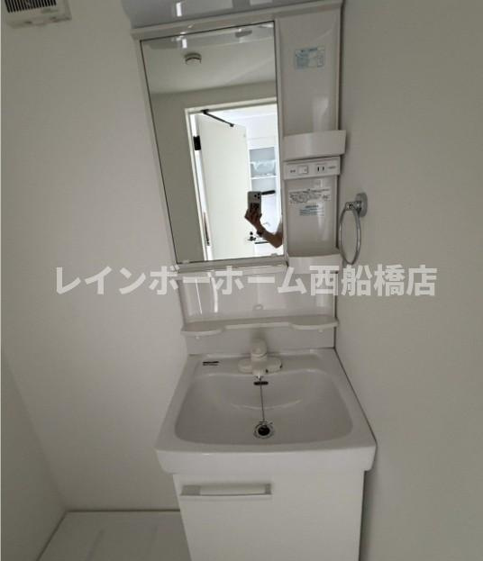 Gluck船橋の洗面所