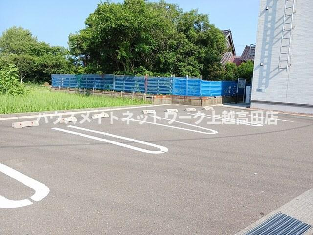フォルトゥーナの駐車場|駐車場