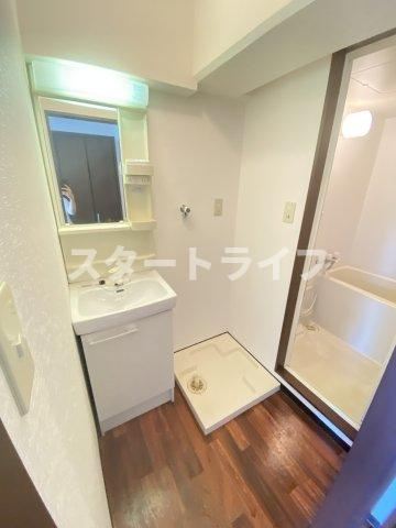 大阪市東淀川区東中島４丁目の賃貸マンションの洗面所
