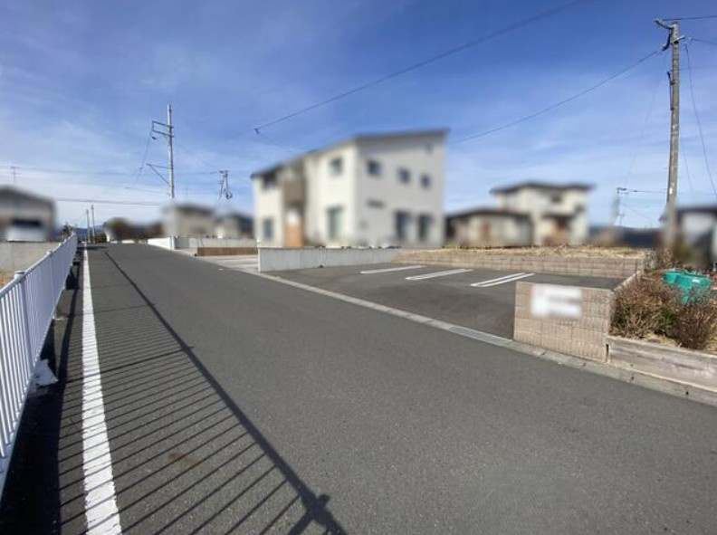 郡山市 富田西５丁目 住宅用地の前面道路含む現地写真