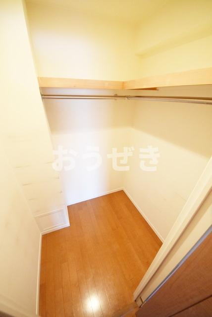 ライオンズマンションセントワーフ横濱の収納