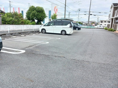 【駐車場】 | メゾンカルフールＢ | 駐車場があります