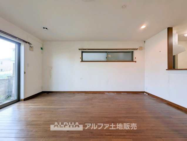 福生市大字福生の中古一戸建の居間・リビング|【Living Story】◆暮らしが続いていく場所◆
ここで過ごす日々が、少しずつ思い出になっていく。そんな時間を育てていく住まい。