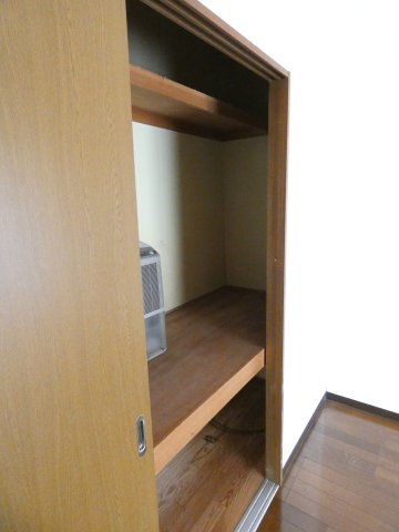 セノンハイツの収納