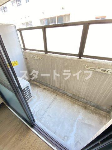 大阪市淀川区木川西２丁目の賃貸マンションのバルコニー