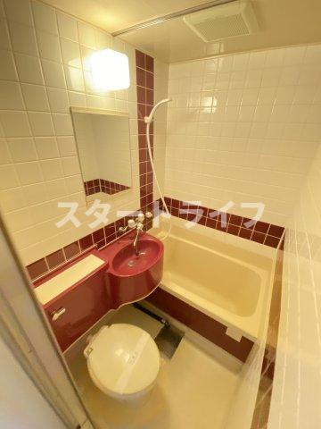 大阪市淀川区木川西２丁目の賃貸マンションの浴室