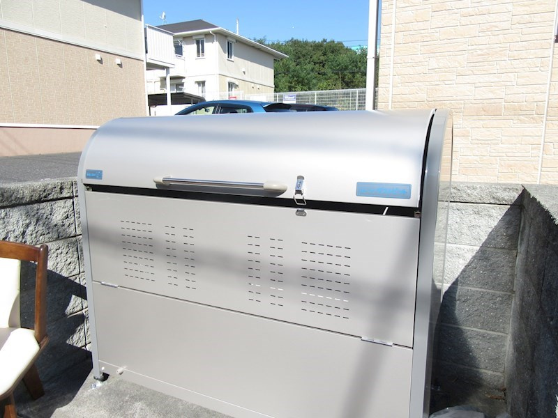☆敷地内ごみ捨て場！☆