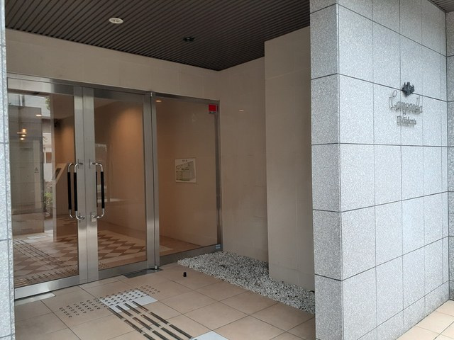 カンパニュラのエントランス